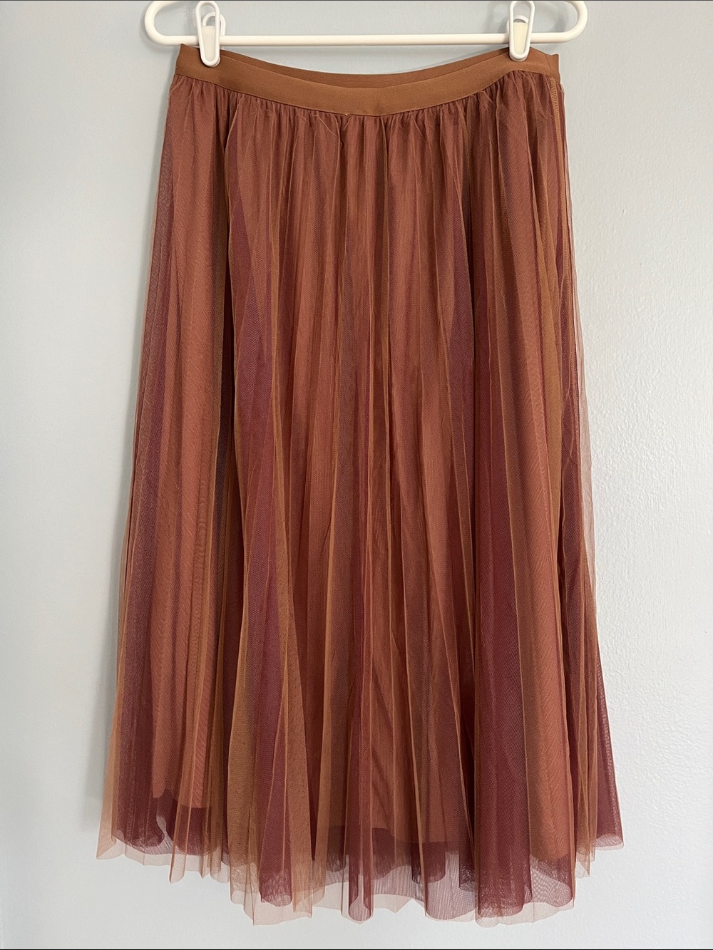 Terra Cotta Tulle Pleated Midi Skirt - Picture 2 of 4